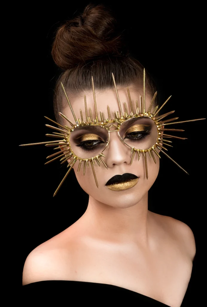 Sesja beauty fashion portret w Częstochowie – portret beauty na czarnym tle